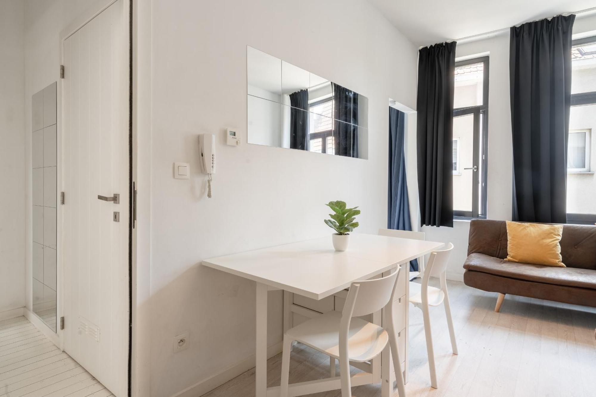 Beautiful Cozy Apartments In The Heart Of Anvers Exterior foto